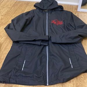 i am selling a black rain jacket.